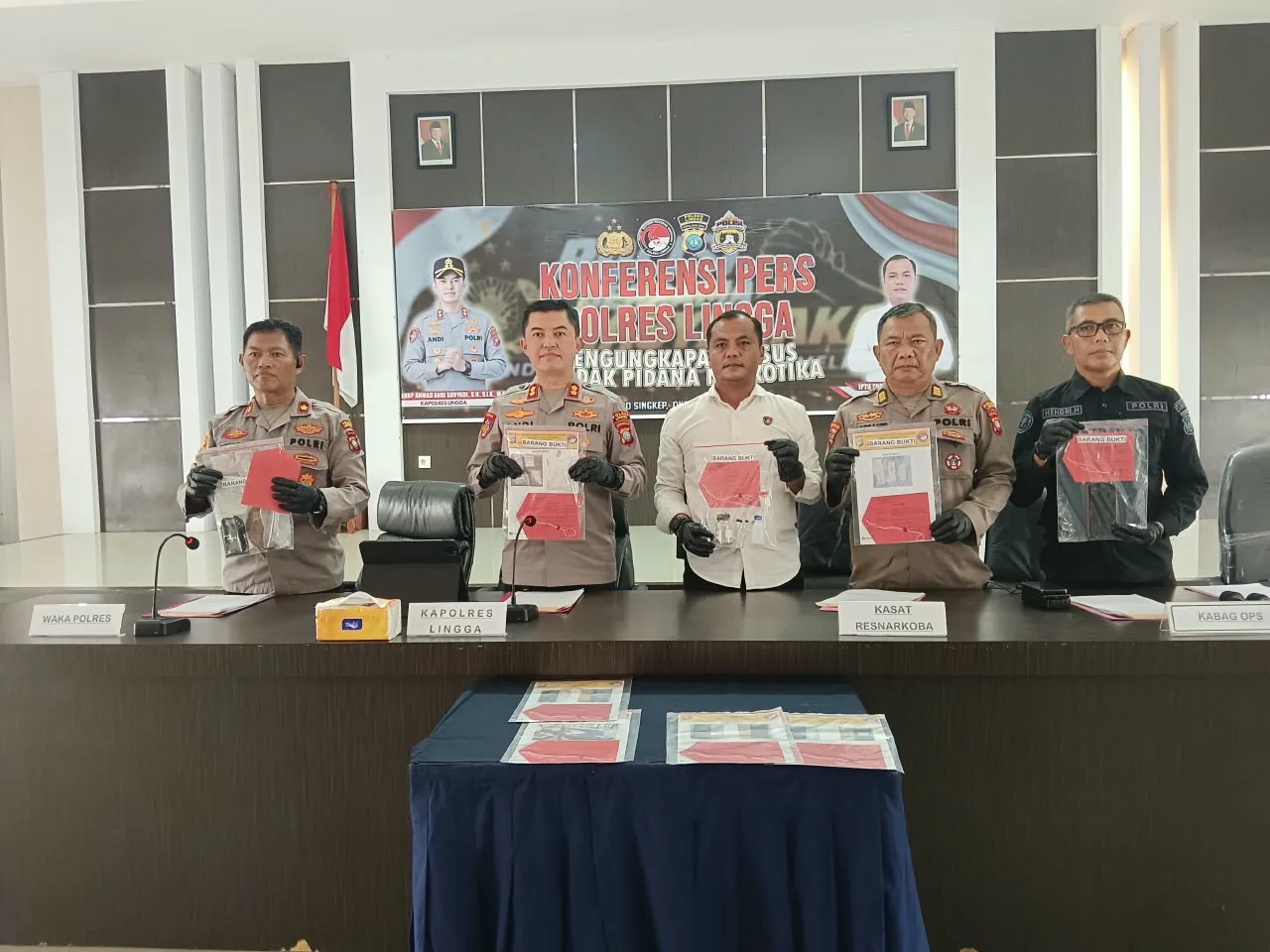 Polres Lingga Bongkar Jaringan Sabu di Senayang, Dua ASN Pemkab Lingga Jadi Tersangka – Kutipan – Aoftiku News